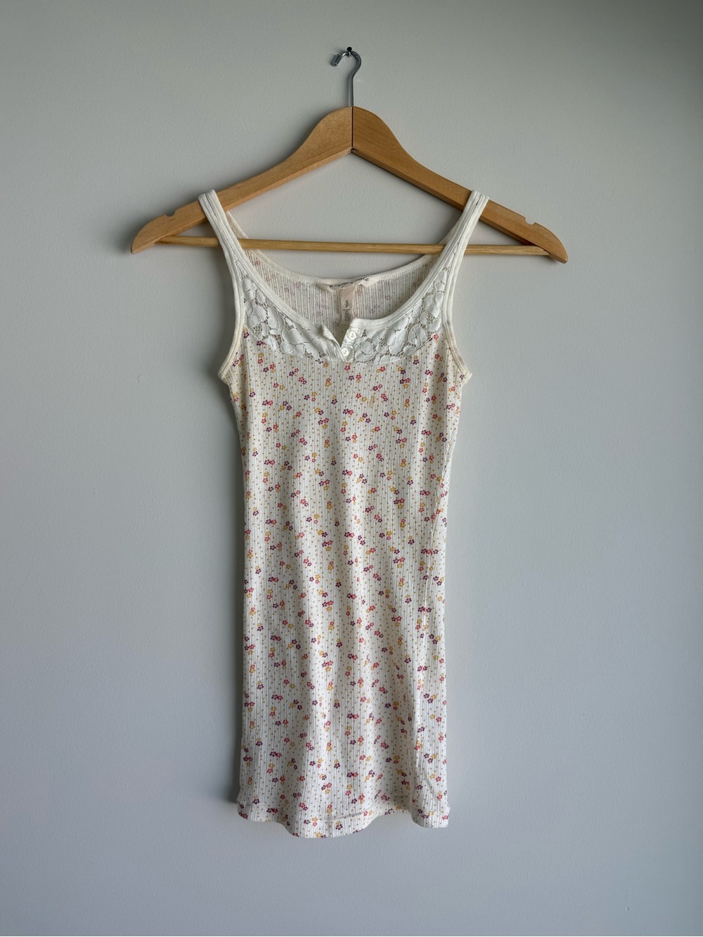 Vintage Y2K Aeropostale Floral Lace Tank Top Small